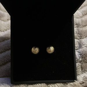 real 10k solid gold diamond cut moon stud earrings